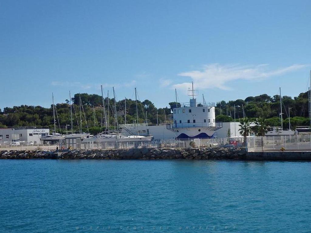 183 TOULON ET SA RADE (90).jpg